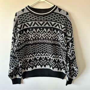 Vintage 90s Botany 500 White Black Abstract Knit Pullover Sweater Size Medium